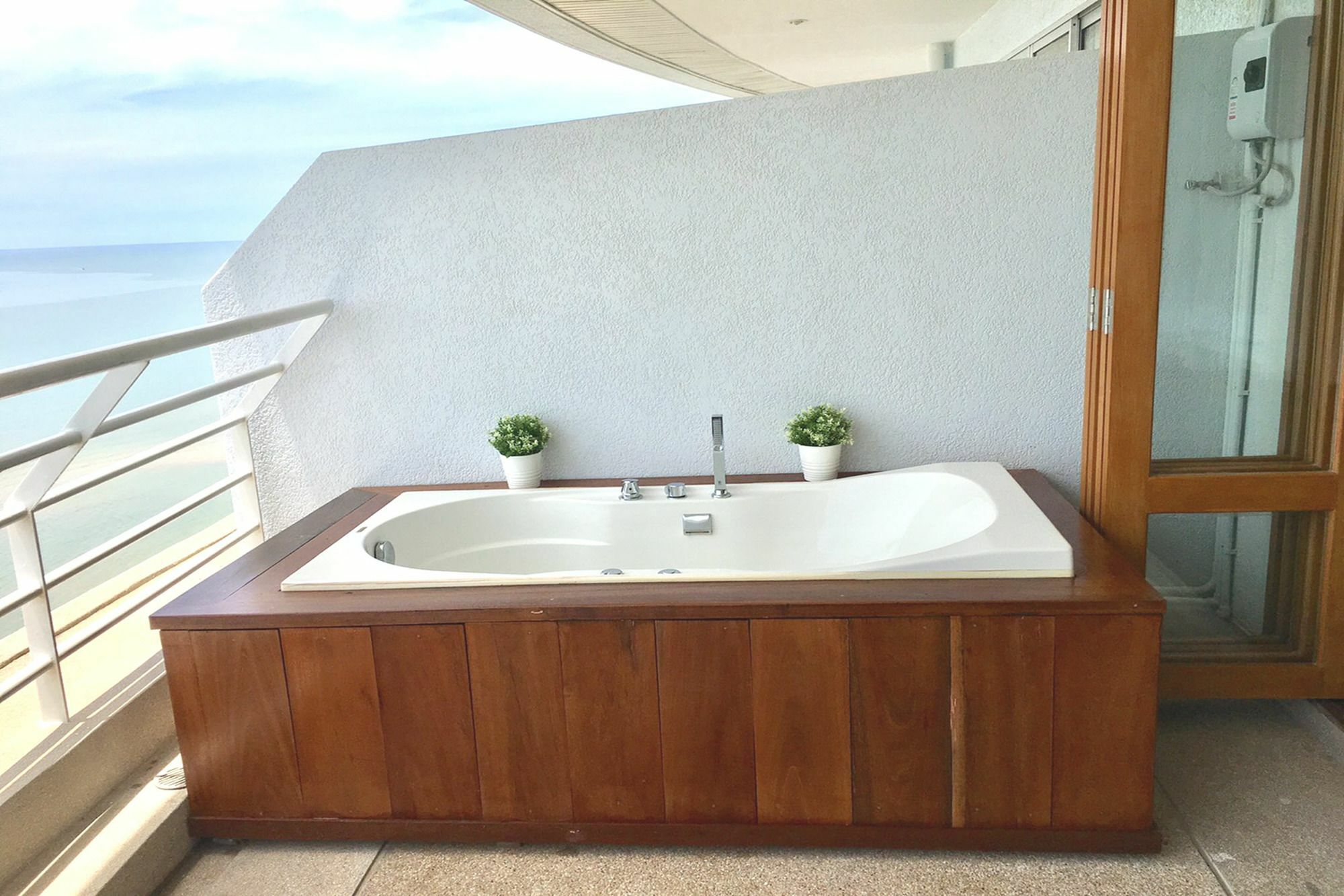 Sandy Beach Condo 17D Ban Nong Khang Екстер'єр фото